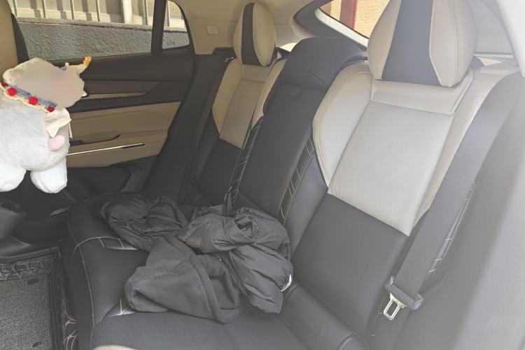 Used Lynk & Co 05 2020 2.0TD Two-Wheel Drive Shine Halo
