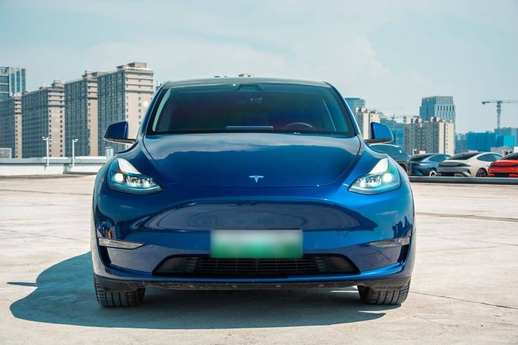 Used Tesla Model Y 2021 Long-Range All-Wheel-Drive Version