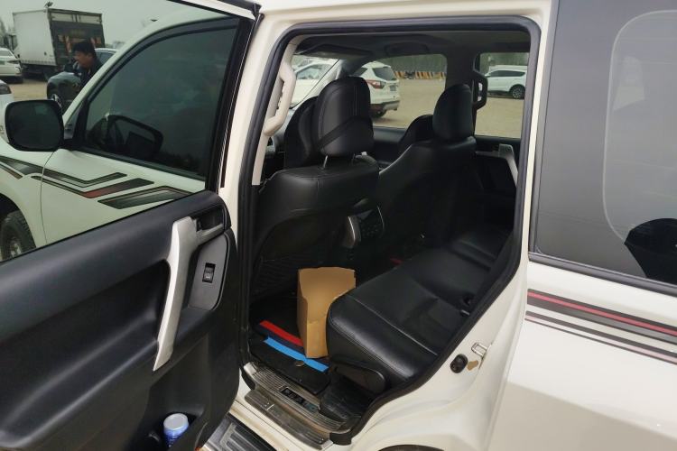 Used Toyota Prado 2018 3.5L Automatic TX-L with Rear-Mounted Spare Tire Left Rear Seat