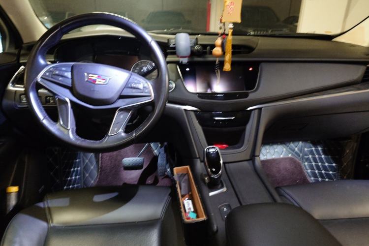 Used Cadillac XT5 2018 25T Luxury Model