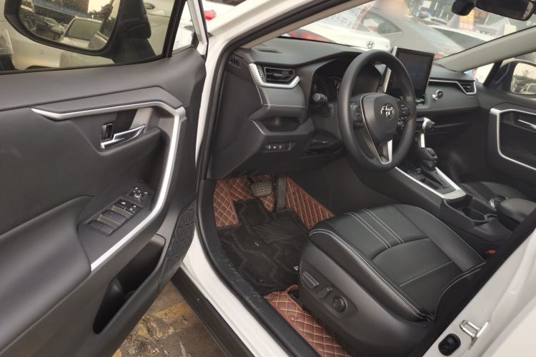 Used Toyota RAV4 2021 2.0L CVT Two-Wheel Drive Fashion Edition