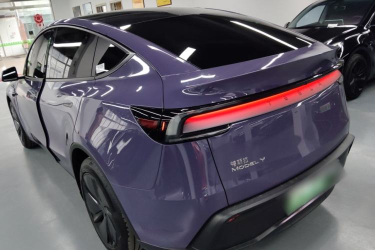 Used Tesla Model Y 2025 Rear-Wheel-Drive Version