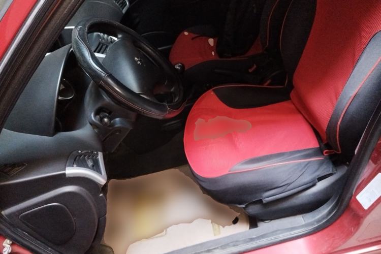 Used Peugeot 207 2011 Sedan 1.4L Manual Yule Edition