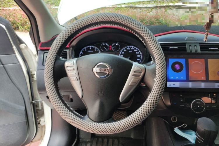 Used Nissan Tiida 2011 1.6L CVT Smart Version Steering Wheel
