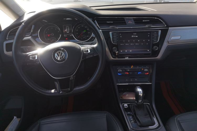 Used Volkswagen Touran 2021 Tiguan L 280TSI DSG Boundary Edition 6-Seater Center Console