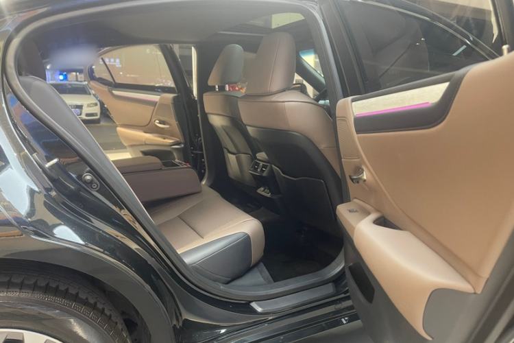 Used Lexus ES 2025 200 Premium Edition