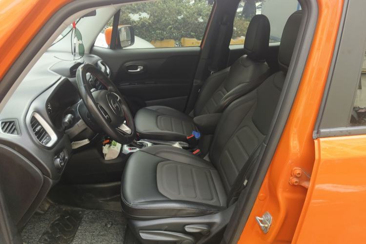 Used Jeep Renegade 2019 220T Automatic Leading Edition