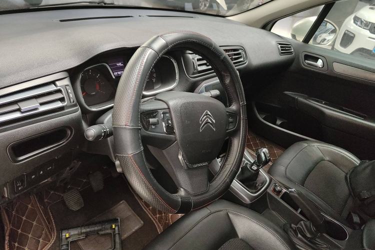 Used Citroen C4 Sega 2016 1.6L Manual Luxury Model
