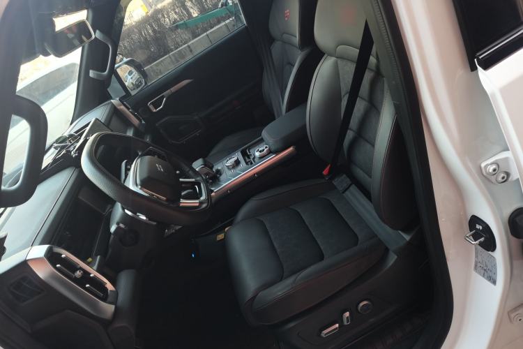 Used JETOUR Traveler 2025 2.0TD DCT Four-Wheel Drive Silver Dragon Wings Air
