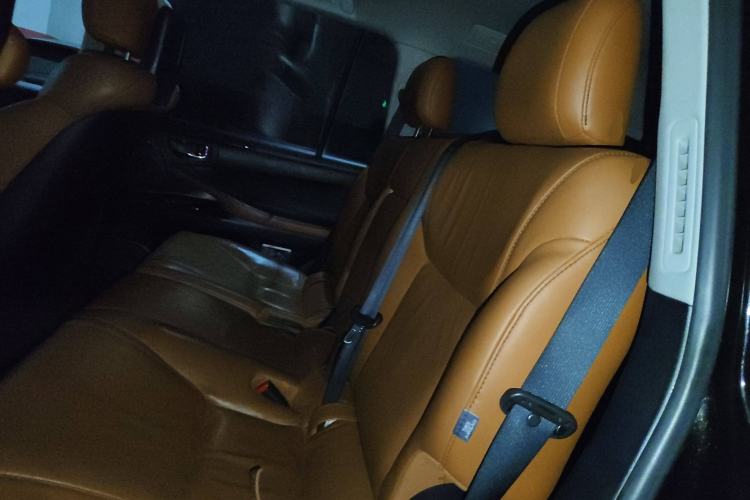 Used Lexus LX 2013 570