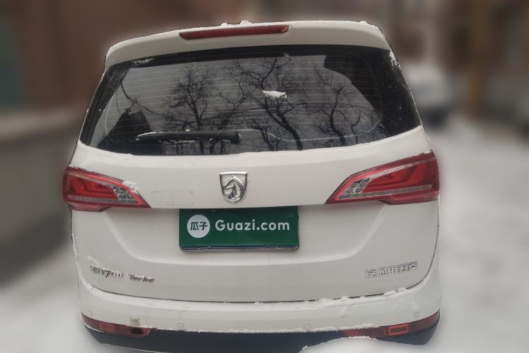 Used Baojun 730 2017 1.5T Manual Prestige Version 7 Seats Rear