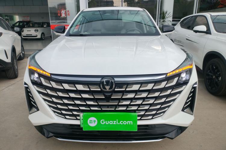 Used CHANGAN UNI-Z New Energy 2024 Blue Whale Smart Electric iDD 125km Beyond Edition Front