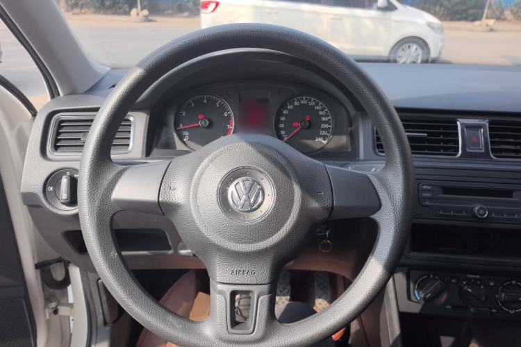 Used Volkswagen Santana 2015 1.6L Manual Fashion Edition Steering Wheel