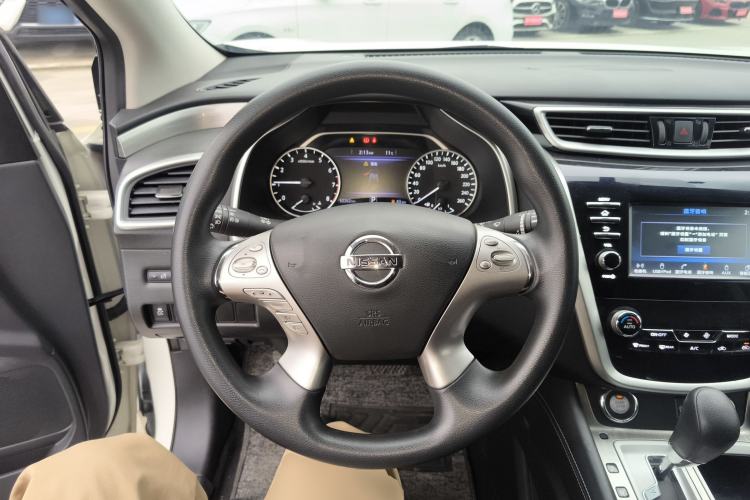 Used Nissan Murano 2021 2.5L XE Two-Wheel Drive Elite Edition Steering Wheel