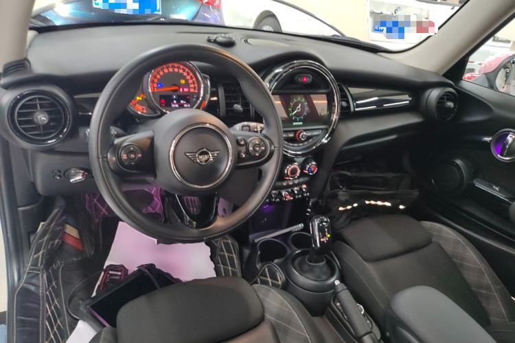 Used MINI MINI 2018 1.5T COOPER Classic Edition