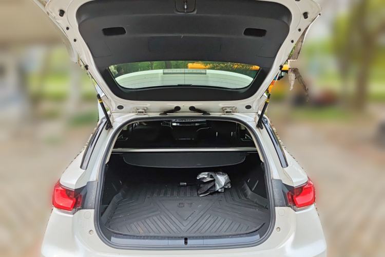 Used Lexus CT 2017 CT200h Elite Edition Solid Color China V Standard
