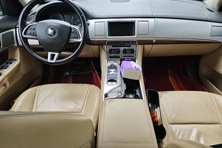 Used Jaguar XF 2014 XF 2.0T Prestige Edition
