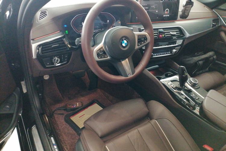 Used BMW 5 Series 2022 Second Facelift 530Li Luxury Version M Sport Package
