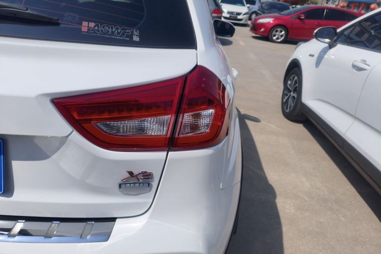 Used Geely Auto Vision X3 2017 1.5L Automatic Luxury Model Right Rear Taillight