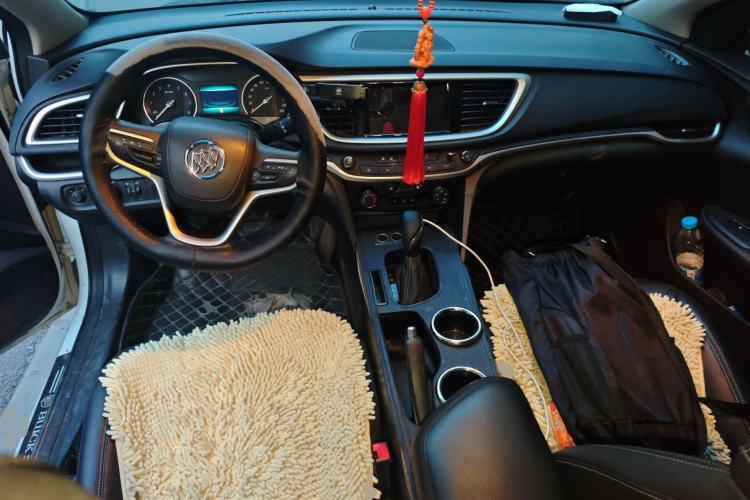 Used Buick GT 2021 Revised Version Flagship 1.5L Automatic Elite Edition Center Console