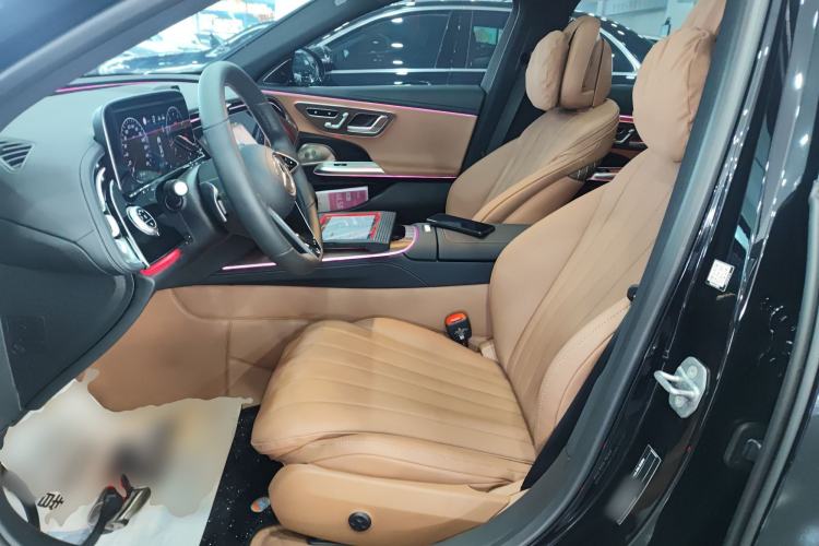 Used Mercedes-Benz E-Class 2025 Facelift E 300 L Luxury Edition
