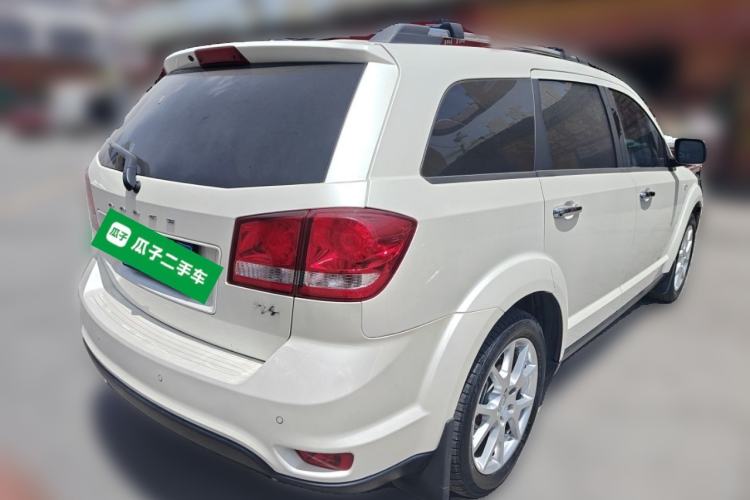 Used Dodge Journey 2013 2.4L Two-Wheel Drive Luxury Version
