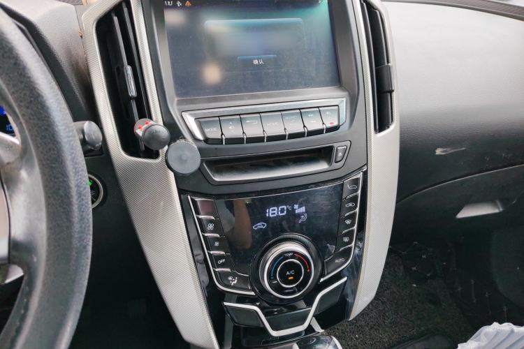 Used Luxgen U6 SUV 2017 1.8T Fashion-Upgraded Model
