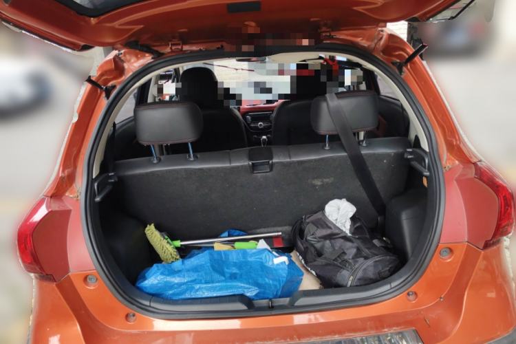 Used Haval H1 2015 1.5L AMT Urban Model
