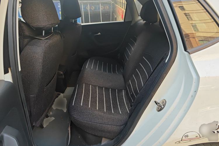 Used Volkswagen Polo 2013 1.4L Manual Fashion Edition