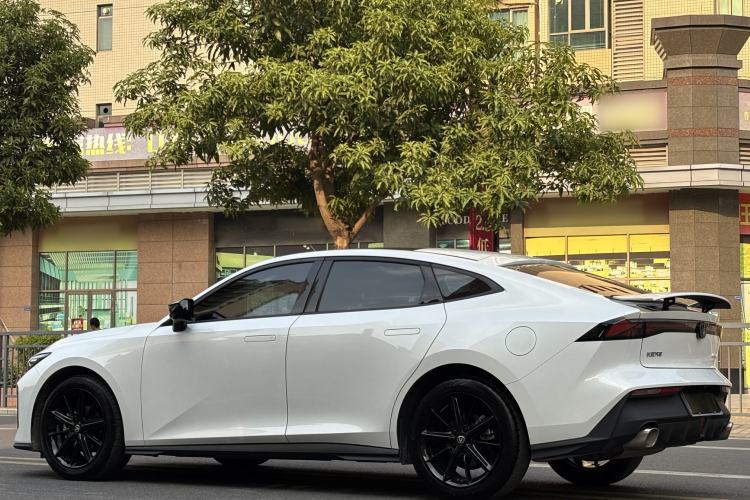 Used Changan UNI-V 2023 1.5T Prestige Model
