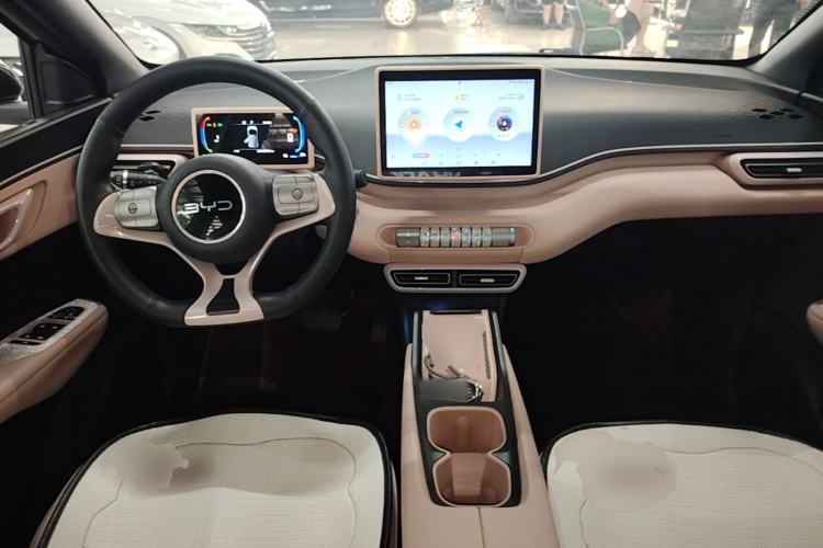 Used BYD Seagull 2024 Honor Edition 305km Dynamic Version Center Console