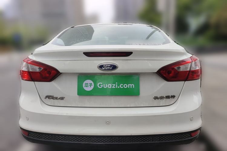 Used Ford Focus 2012 Sedan 1.6L Automatic Fashion Edition
