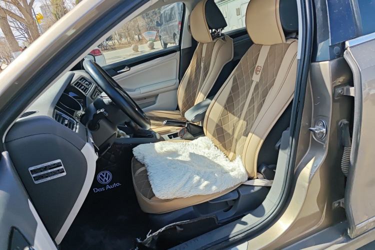 Used Volkswagen Sagitar 2014 1.6L Automatic Fashion Model Left Front Seat