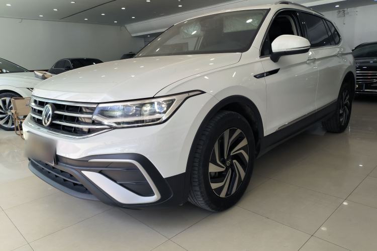 Used Volkswagen Tiguan L 2023 Revised Version 330TSI Automatic Two-Wheel Drive Smart Enjoyment Edition