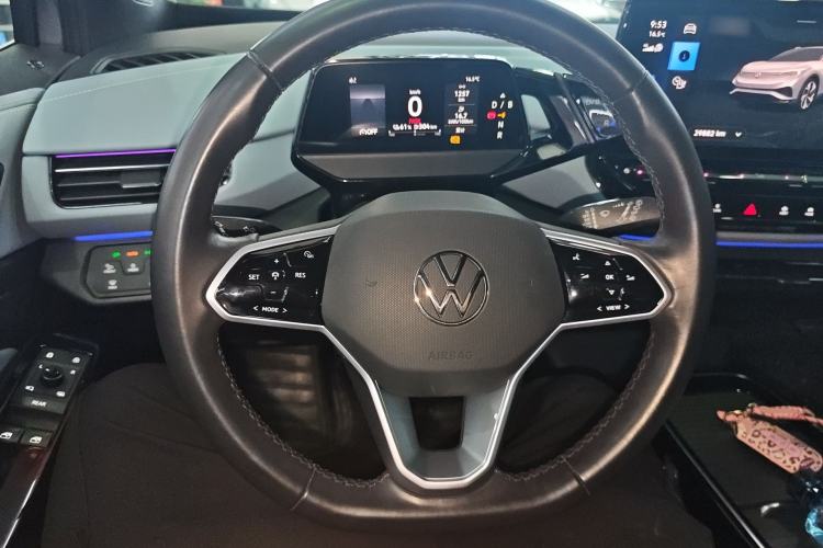 Used Volkswagen ID.4 X 2023 Smart Enjoyment Long-Range Version Steering Wheel