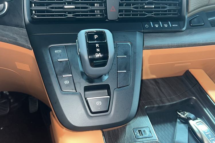 Used Juntian Black Warrior Youth 2025 2.0T Gasoline Top-of-the-Line Version