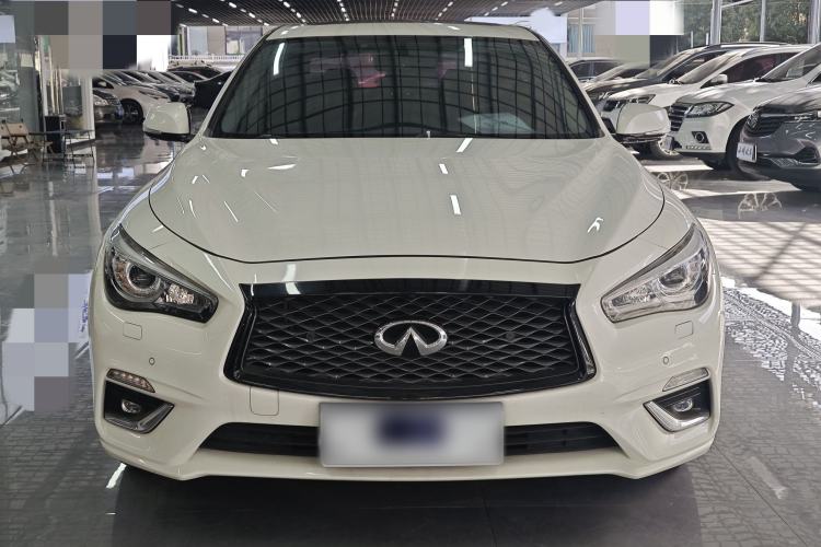 Used Infiniti Q50L 2018 2.0T Enjoyment Version China VI Standard
