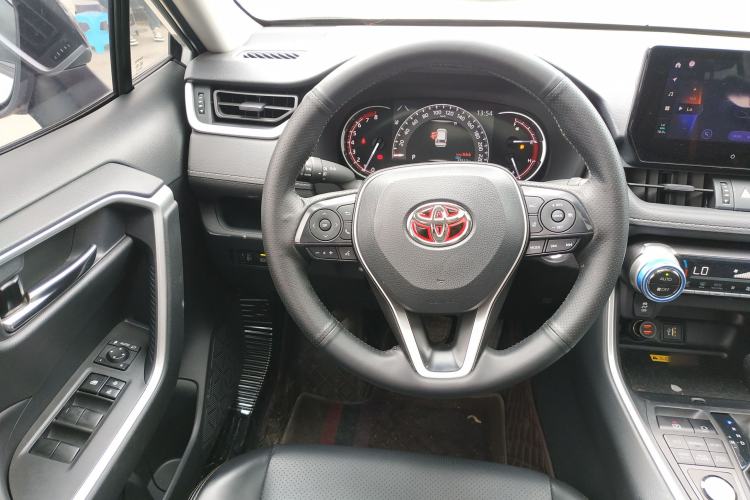 Used Toyota RAV4 2023 2.0L CVT 4x4 Adventure Edition
