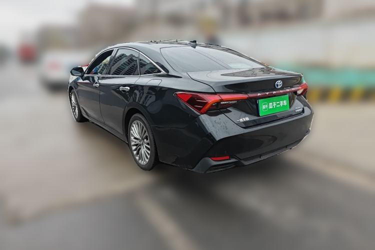 Used Toyota Avalon 2019 Dual-Engine 2.5L XLE Prestige Version China VI Standard