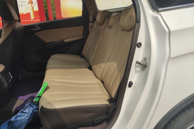 Used Baojun 310W 2017 1.5L Manual Fashion Model China V