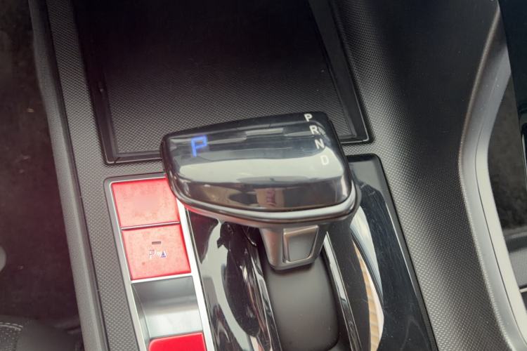 Used Hyundai Elantra 2023 1.5L CVT GLX Elite Edition Gear Lever