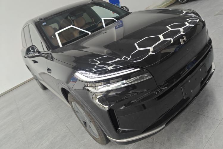 Used ONVO Luxeed L90 2025 Model—Max Six-Seater Version
