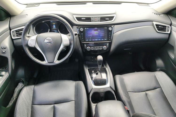 Used Nissan X-Trail 2014 2.0L CVT Comfort Edition 2WD Center Console