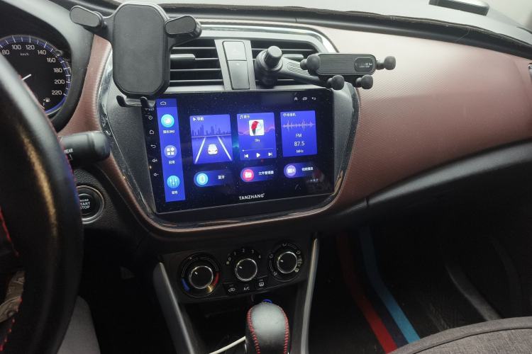 Used Suzuki Vitara S-Cross 2017 1.6L CVT Two-Wheel Drive Urban Fashion Model Audio And AC Panel