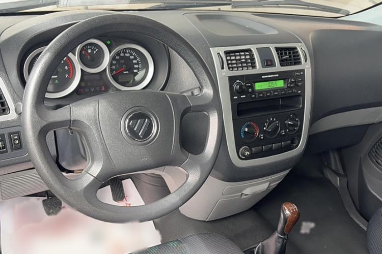 Used Foton MP-X E 2017 2.0L New Express Long Wheelbase 4Q20M
