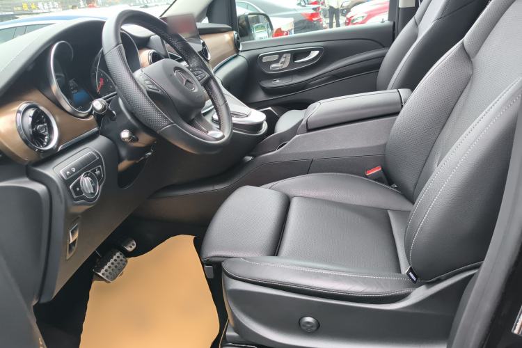 Used Mercedes-Benz V-Class 2022 V 260 L Long Wheelbase Prestige Edition Left Front Seat