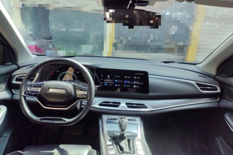 Used Dongfeng Fengon 580 2022 1.5T Automatic Enjoyment Model Center Console