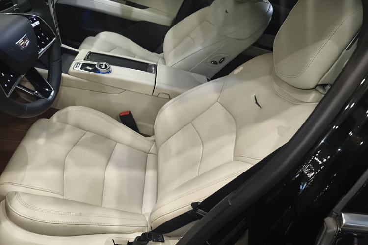 Used Cadillac CT6 2023 28T Luxury Version
