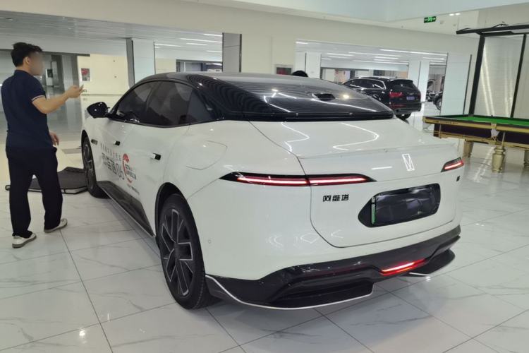 Used Avatr 06 2025 Ultra Pure Electric Edition Rear Left 45 Deg