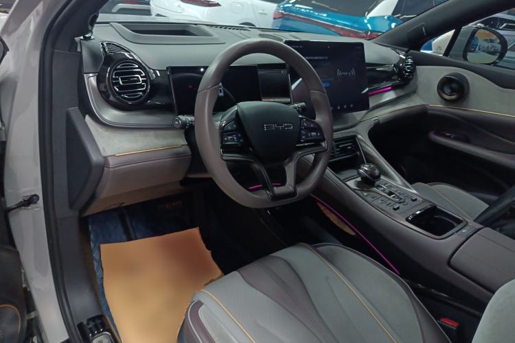 Used BYD Frigate 07 2023 DM-i 205KM Flagship Model
